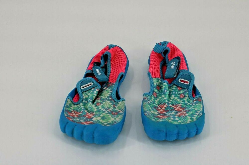 Newtz Girls' Water Shoe hook & loop strap with zig-zag Pattern size 7.5